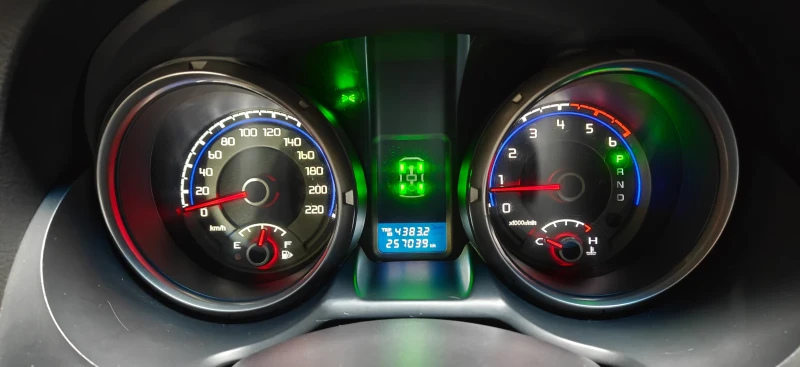 Mitsubishi Pajero IV 3.2 DID 200 HP, снимка 2 - Автомобили и джипове - 53102709