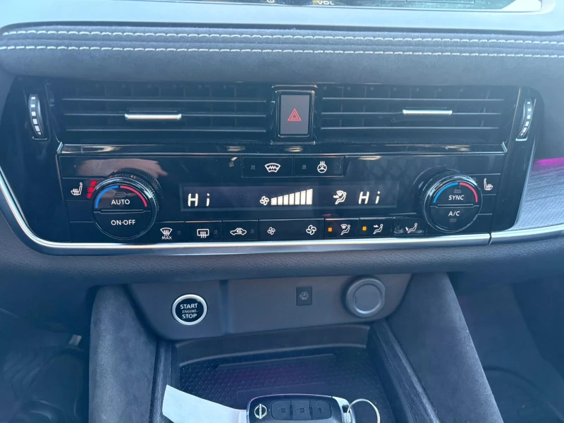 Nissan Qashqai TEKNA / PANORAMA / 1.3 - 163 ps, снимка 9 - Автомобили и джипове - 53184513