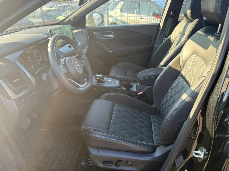 Nissan Qashqai TEKNA / PANORAMA / 1.3 - 163 ps, снимка 6 - Автомобили и джипове - 53184513