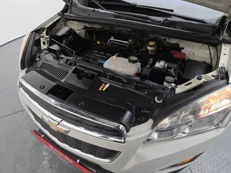 Chevrolet Trax 1.4, снимка 6 - Автомобили и джипове - 54327789