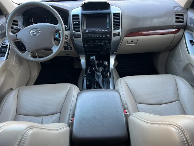 Toyota Land cruiser, снимка 11 - Автомобили и джипове - 55577806