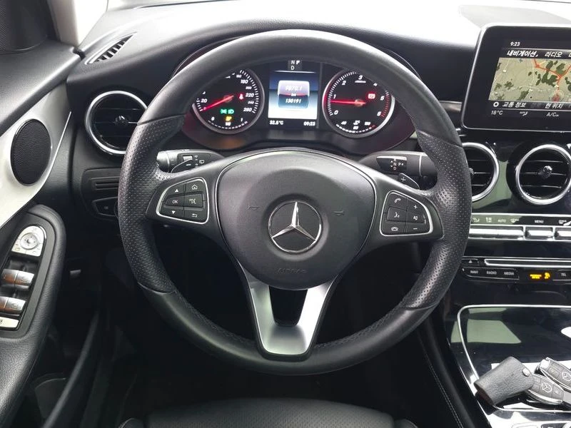 Mercedes-Benz GLC 220 * 4MATIC* ЦЕНАДОБГ!, снимка 13 - Автомобили и джипове - 55595349