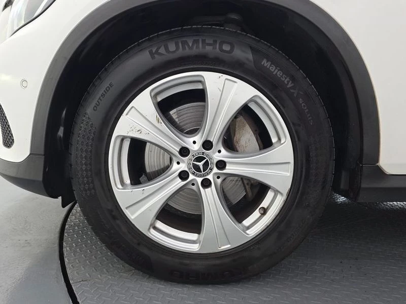 Mercedes-Benz GLC 220 * 4MATIC* ЦЕНАДОБГ!, снимка 5 - Автомобили и джипове - 55595349