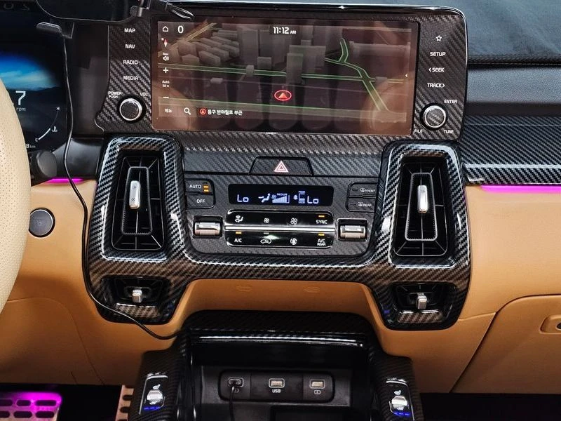 Kia Sorento Diesel 2.2 2WD| 202к.с., снимка 15 - Автомобили и джипове - 56315275
