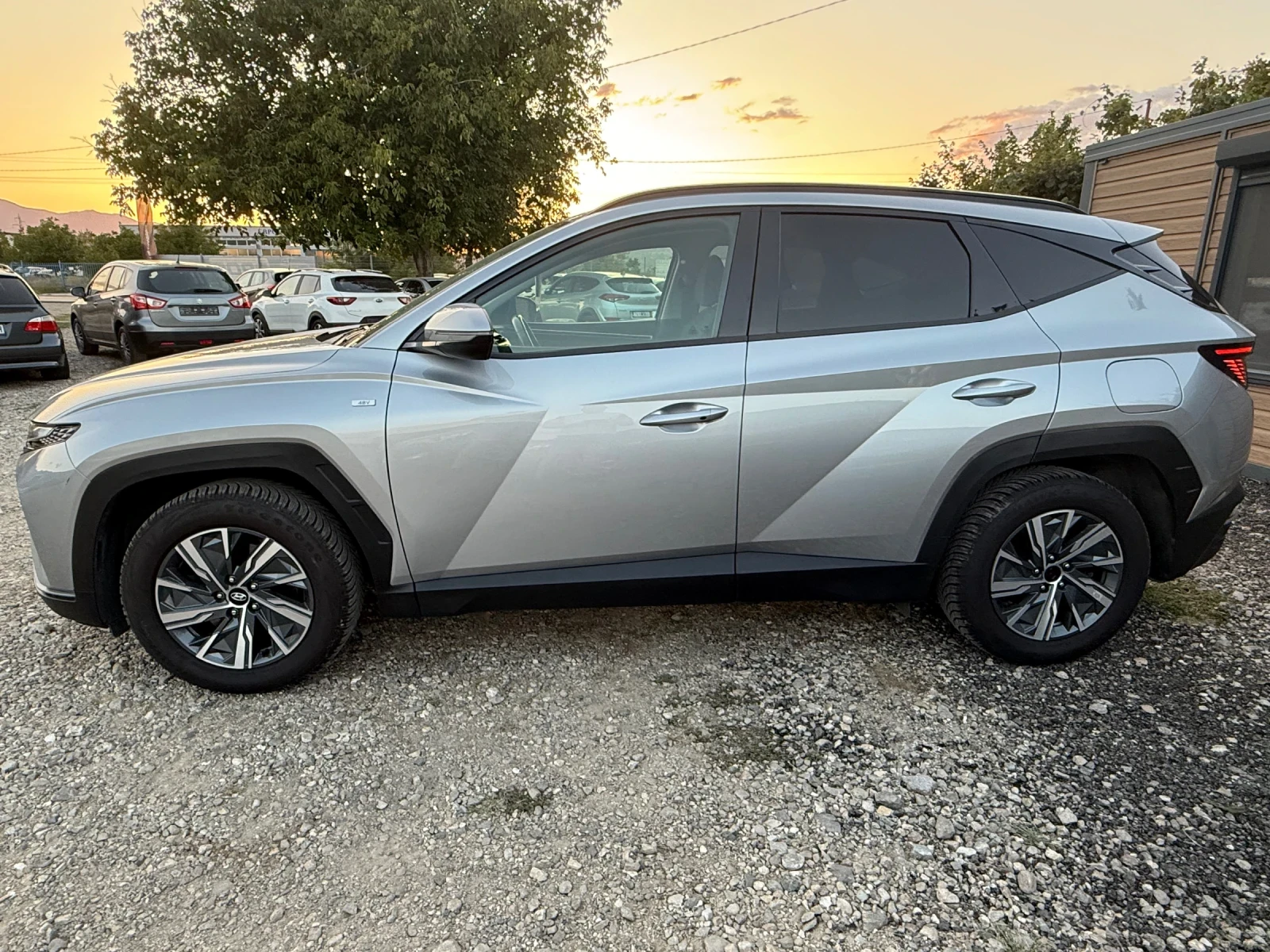Hyundai Tucson 1.6CRDI/MILD HYBRID/AUTOMAT/EURO6 - изображение 2