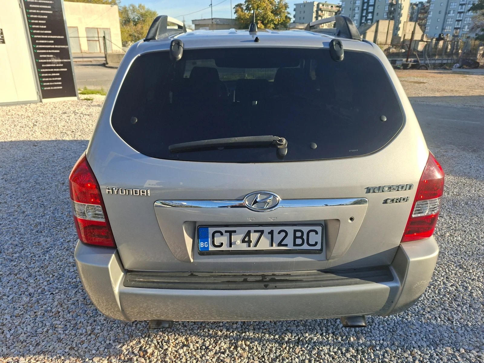 Hyundai Tucson  2.0 CRDI - изображение 5