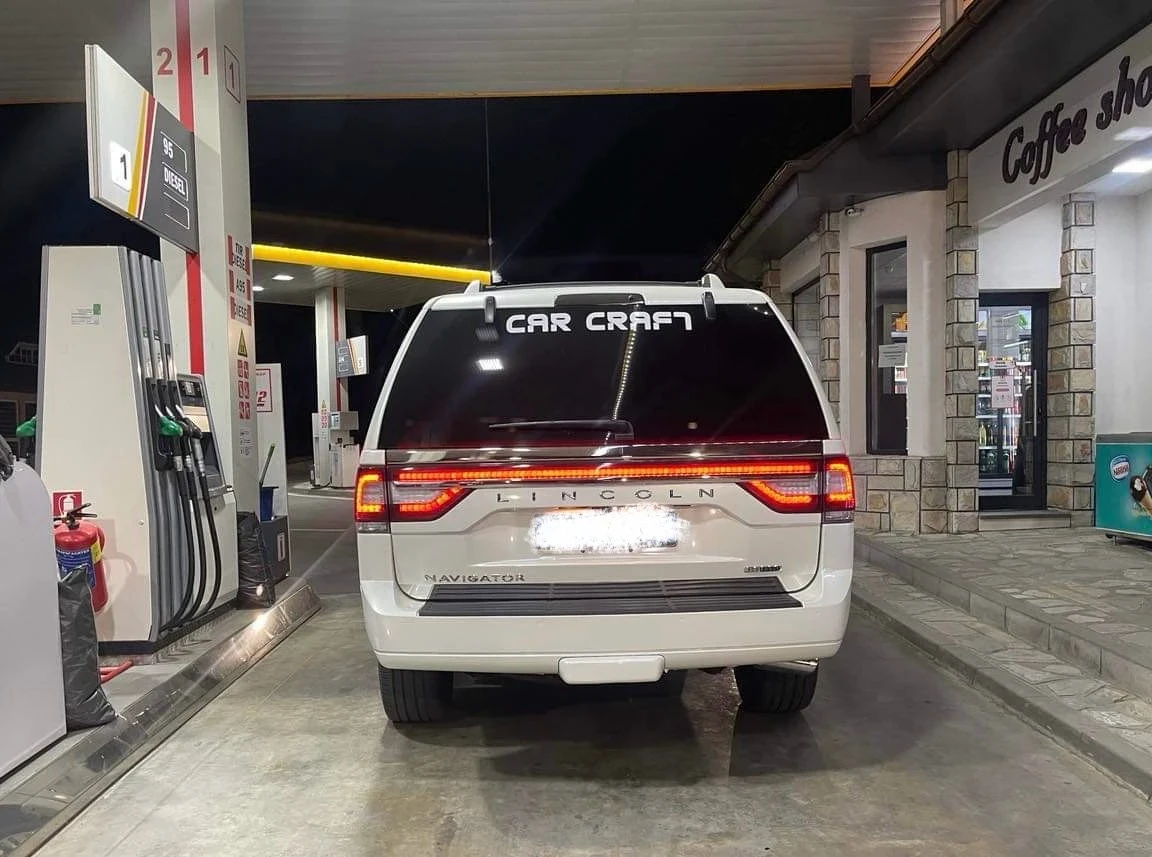 Lincoln Navigator 7 места, снимка 2 - Автомобили и джипове - 53774108