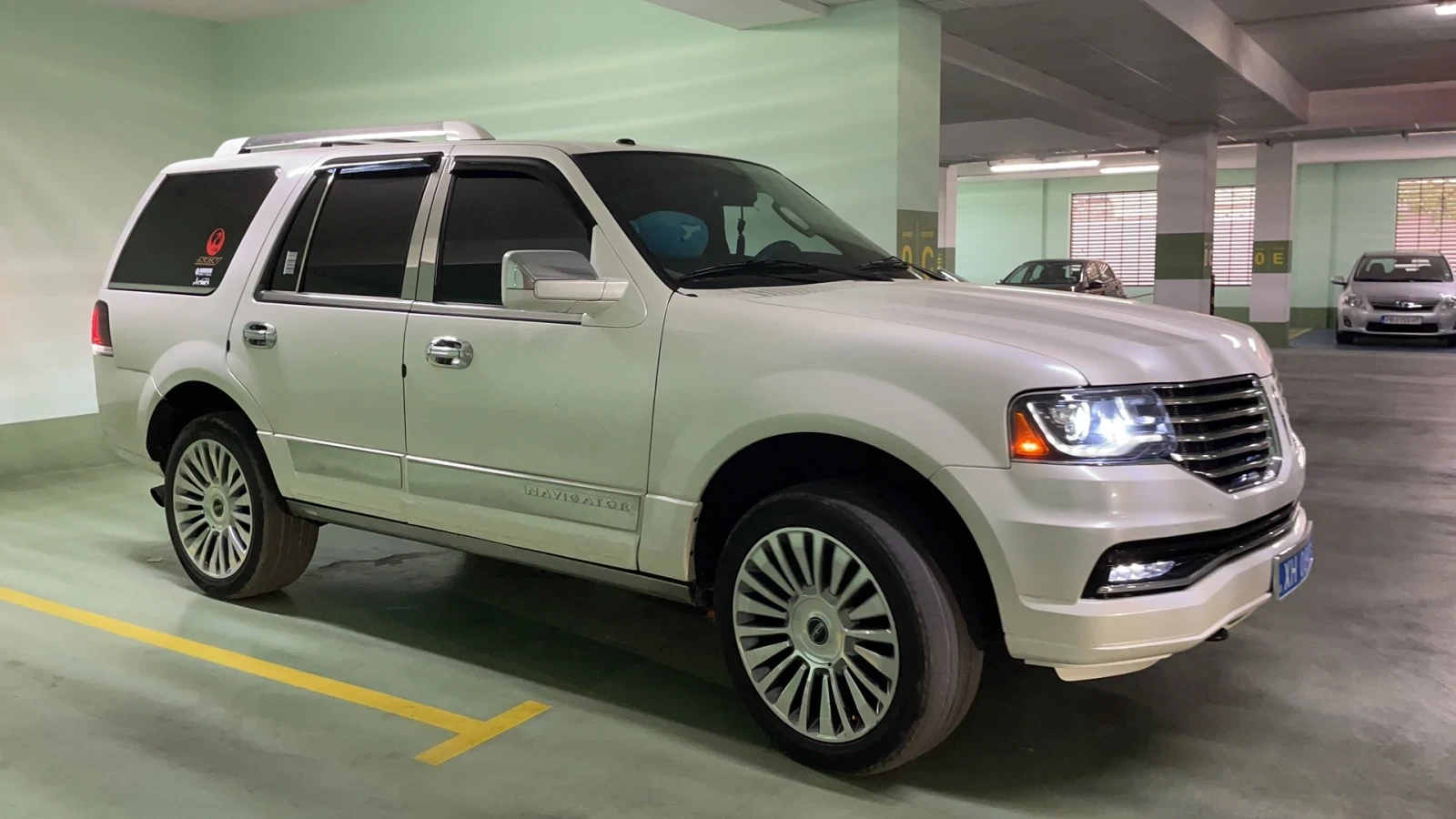 Lincoln Navigator 7 места