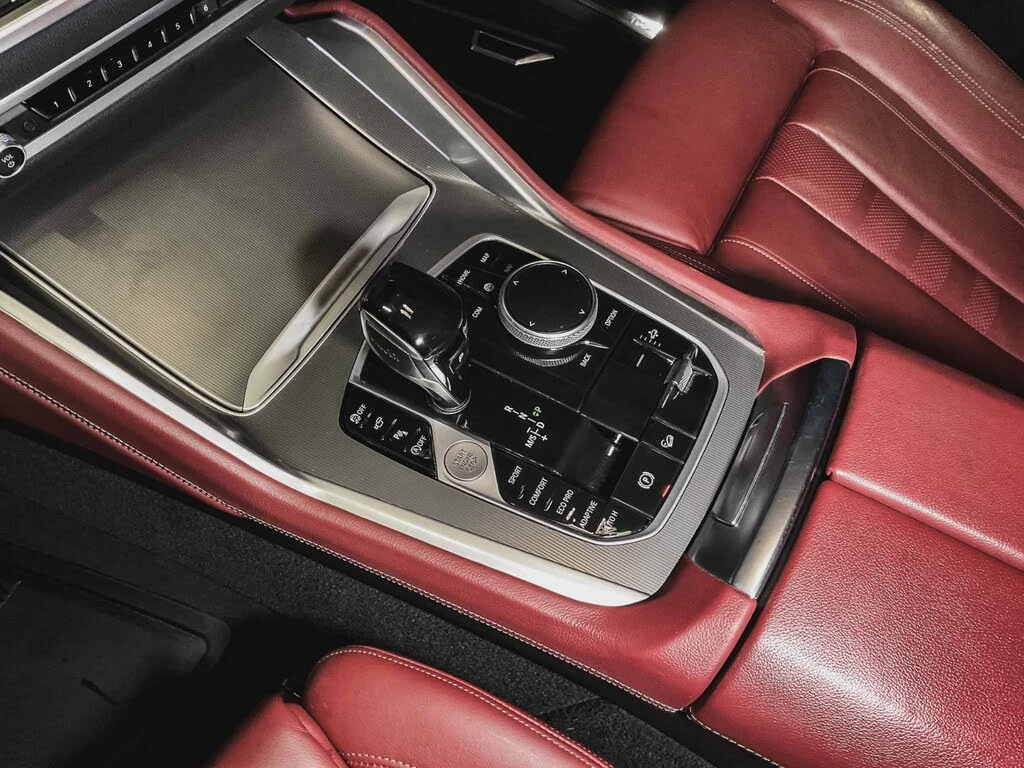 BMW X6 40i* M-SPORT* DISTRONIC* LASER* HARMAN* 360 КАМЕРИ, снимка 13 - Автомобили и джипове - 54811986