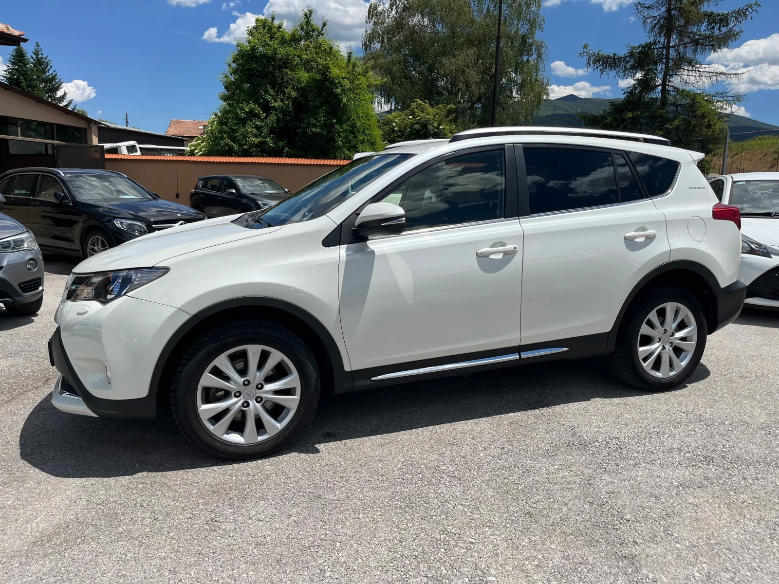 Toyota Rav4 2.0D-4D WHITE EDITION 99 Х КМ, снимка 16 - Автомобили и джипове - 54913567