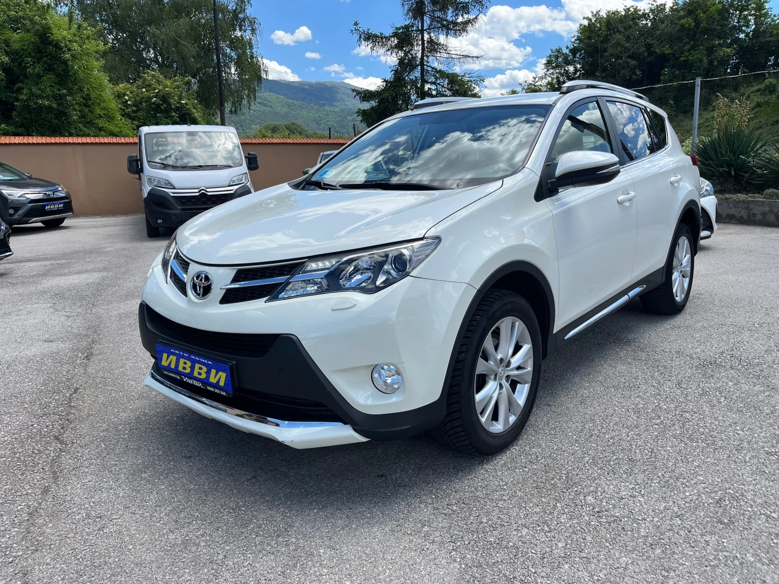 Toyota Rav4 2.0D-4D WHITE EDITION 99 Х КМ, снимка 13 - Автомобили и джипове - 54913567