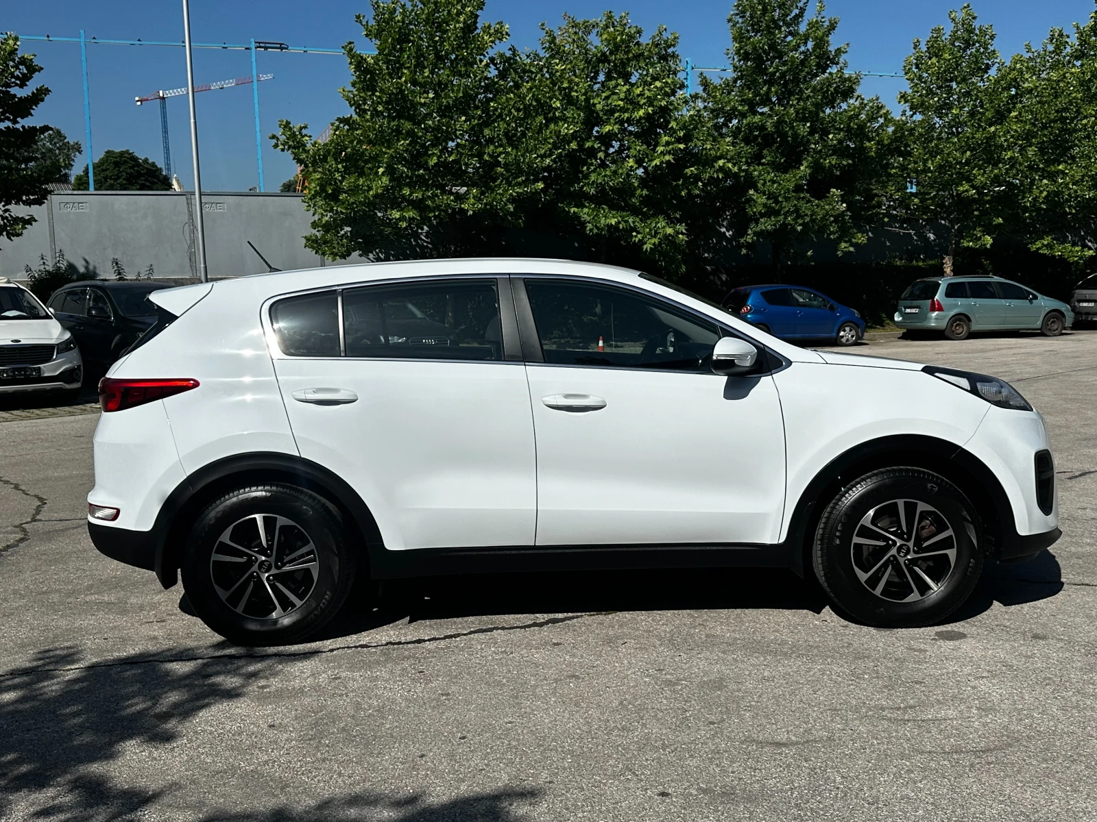 Kia Sportage 1.6i 132 к.с./Газ/бензин/ГАРАНЦИЯ, снимка 6 - Автомобили и джипове - 55089395