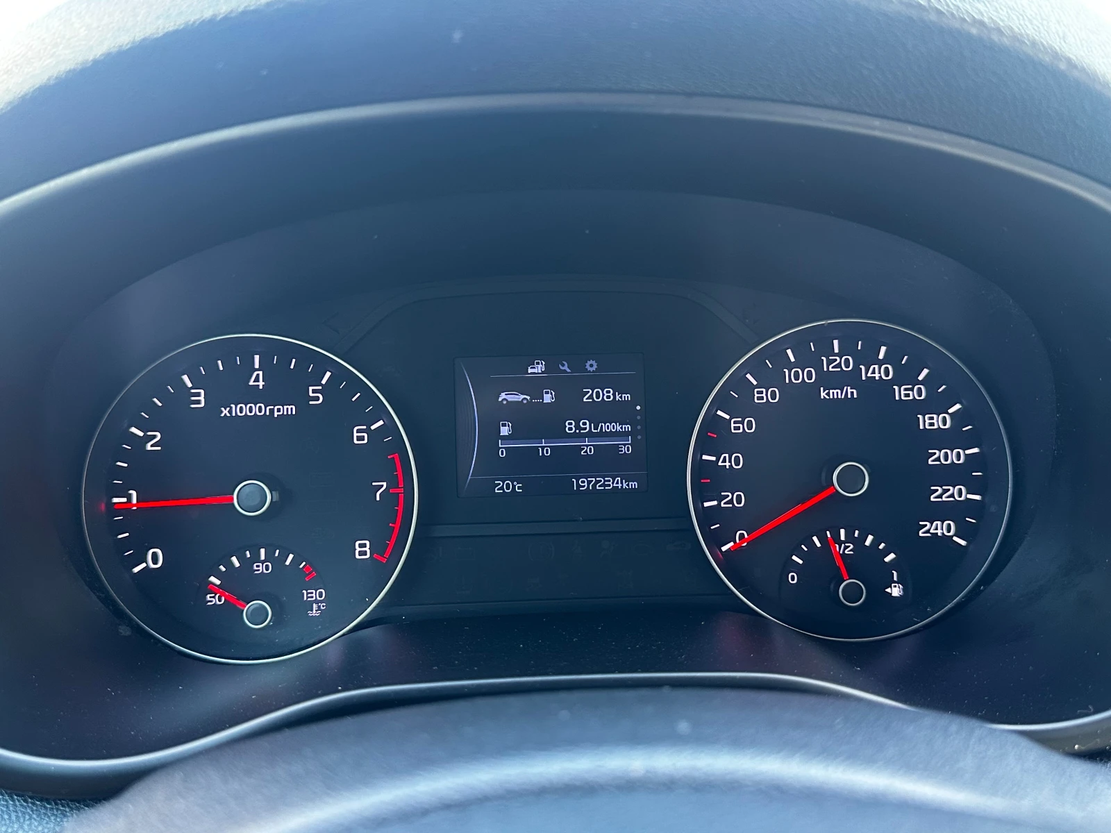 Kia Sportage 1.6i 132 к.с./Газ/бензин/ГАРАНЦИЯ, снимка 11 - Автомобили и джипове - 55089395