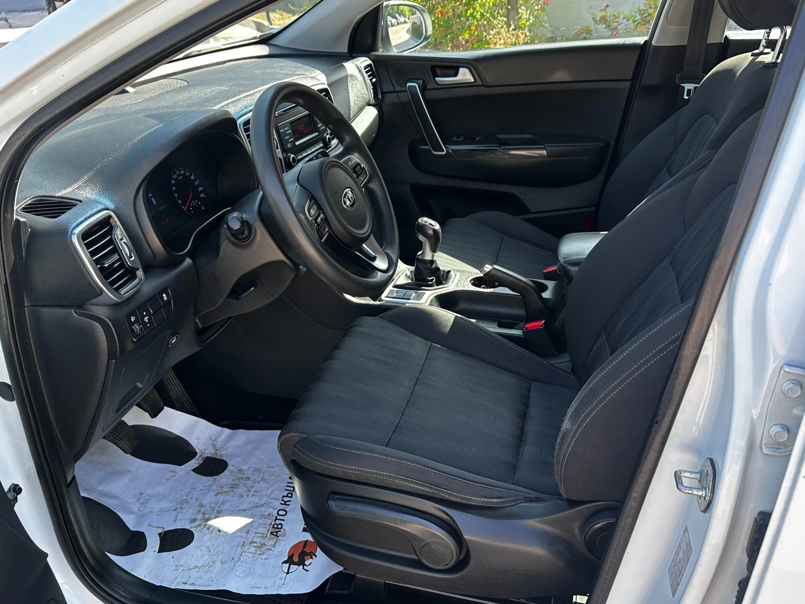 Kia Sportage 1.6i 132 к.с./Газ/бензин/ГАРАНЦИЯ, снимка 9 - Автомобили и джипове - 55089395