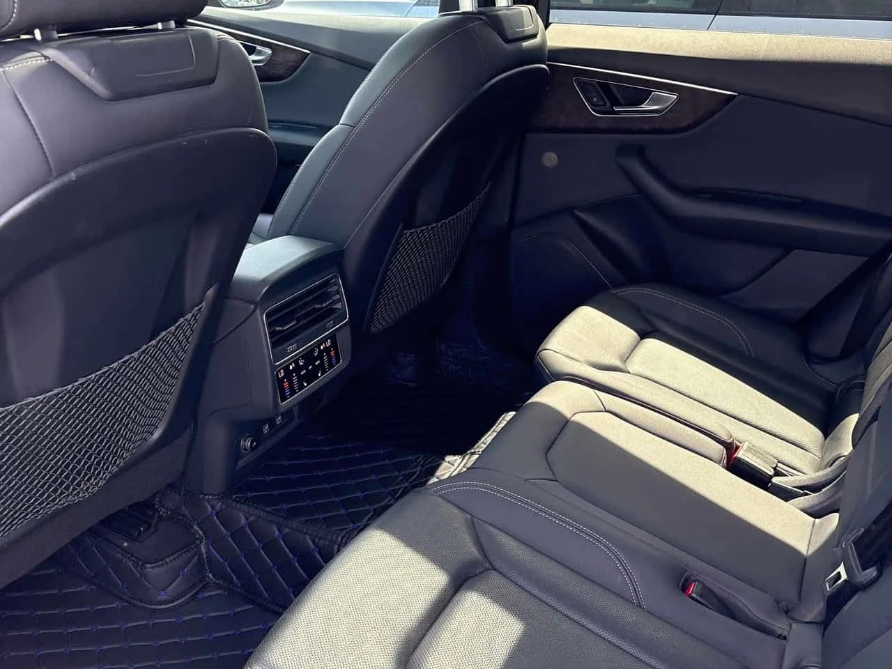Audi Q8 PROGRESSIVE * ГЛАВНО ПРЕДСТАВИТЕЛСТВО НА AUDI* , снимка 12 - Автомобили и джипове - 55177583