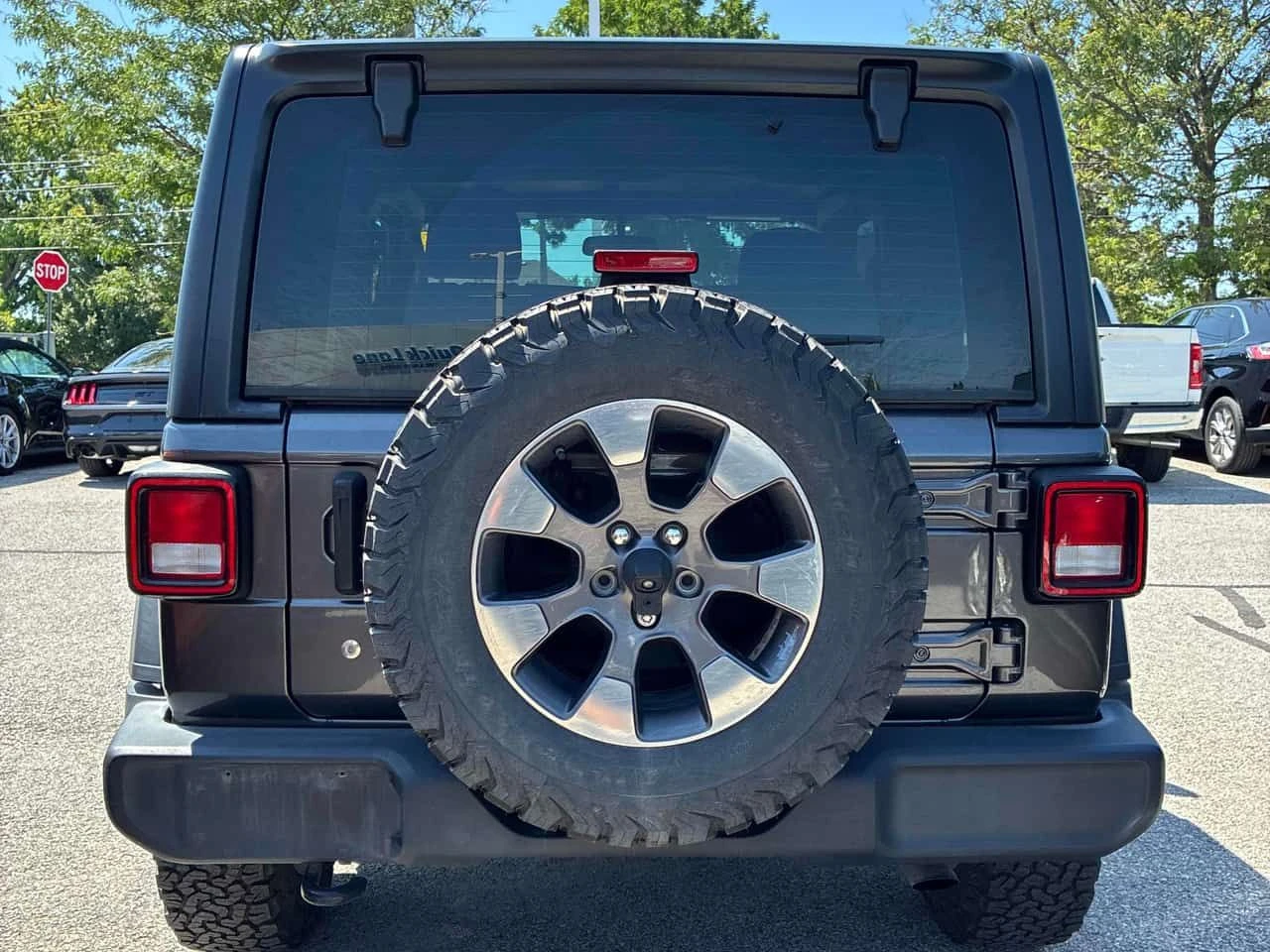 Jeep Wrangler * Sport * АВТОКРЕДИТ БЕЗ ПЪРВОНА!АЛНА ВНОСКА* , снимка 4 - Автомобили и джипове - 55569888