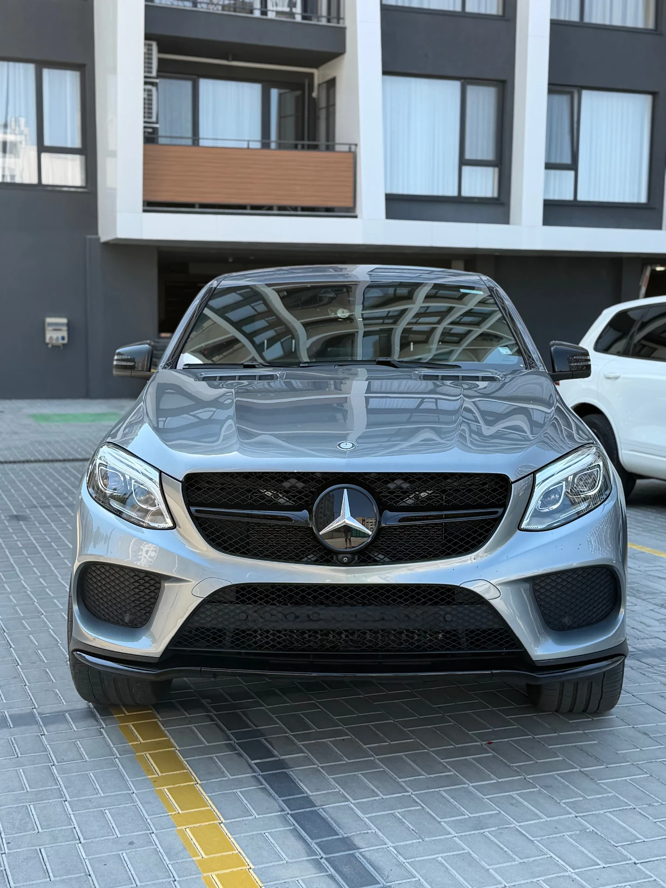 Mercedes-Benz GLE 43 AMG AMG43, снимка 2 - Автомобили и джипове - 56128061