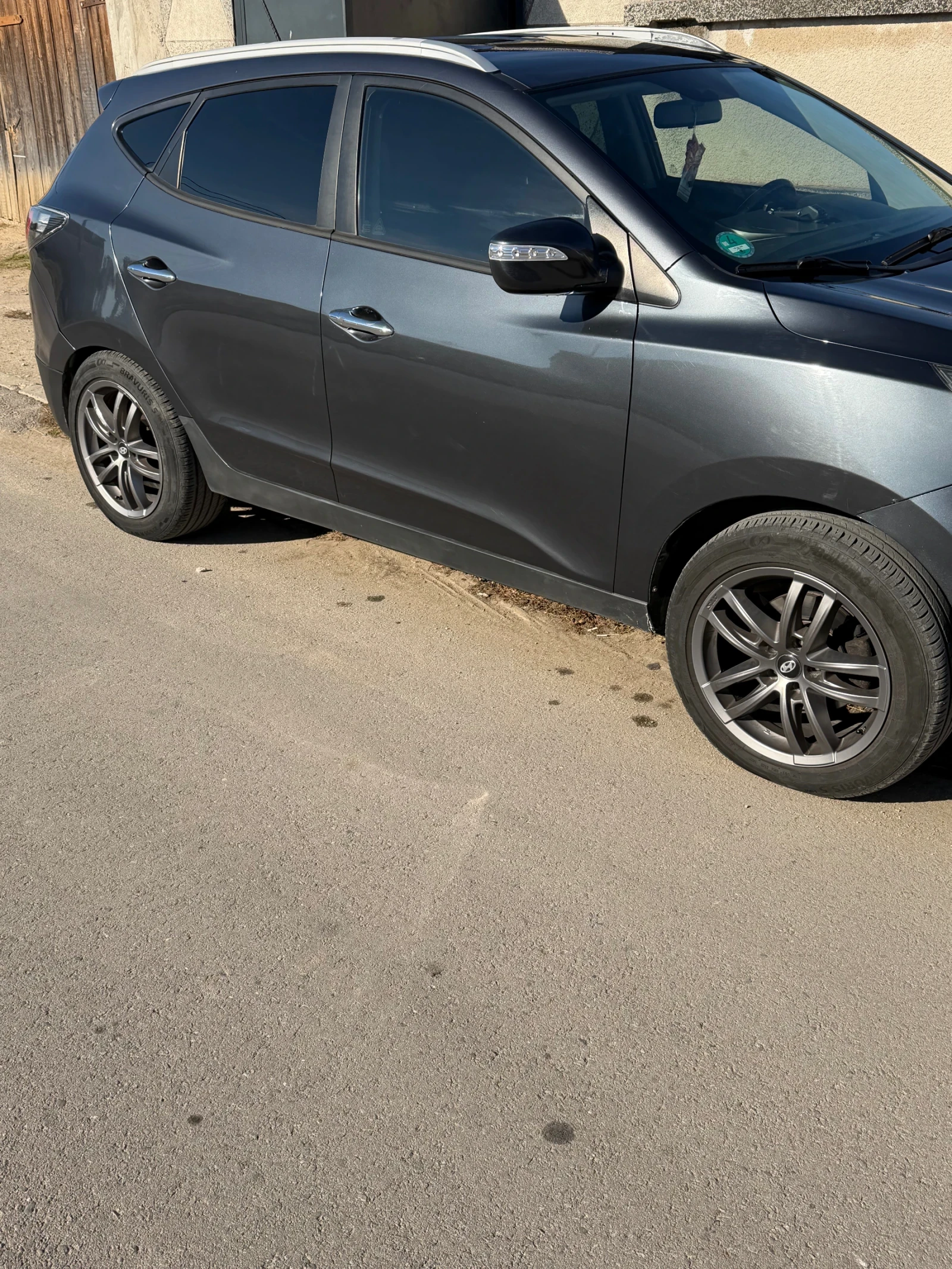 Hyundai IX35 2.0, снимка 3 - Автомобили и джипове - 56641489