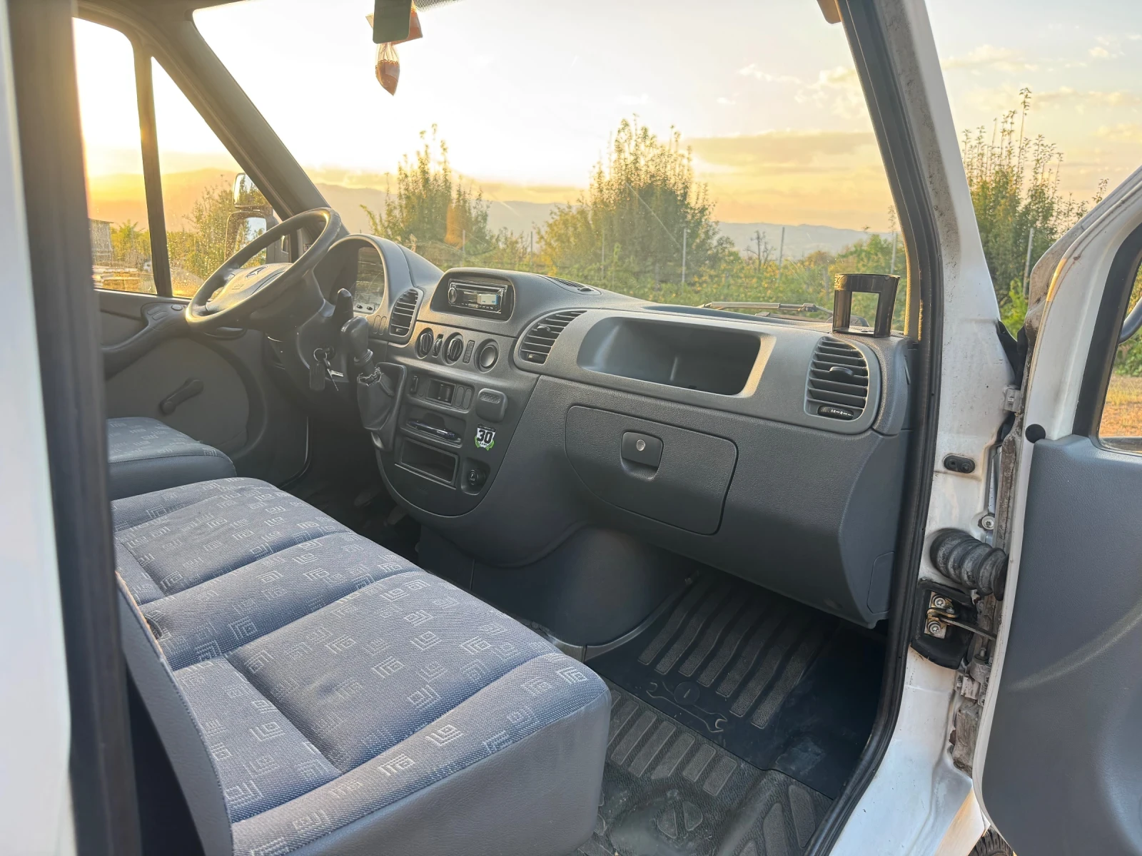 Mercedes-Benz Sprinter 211 CDI, снимка 11 - Бусове и автобуси - 55646136