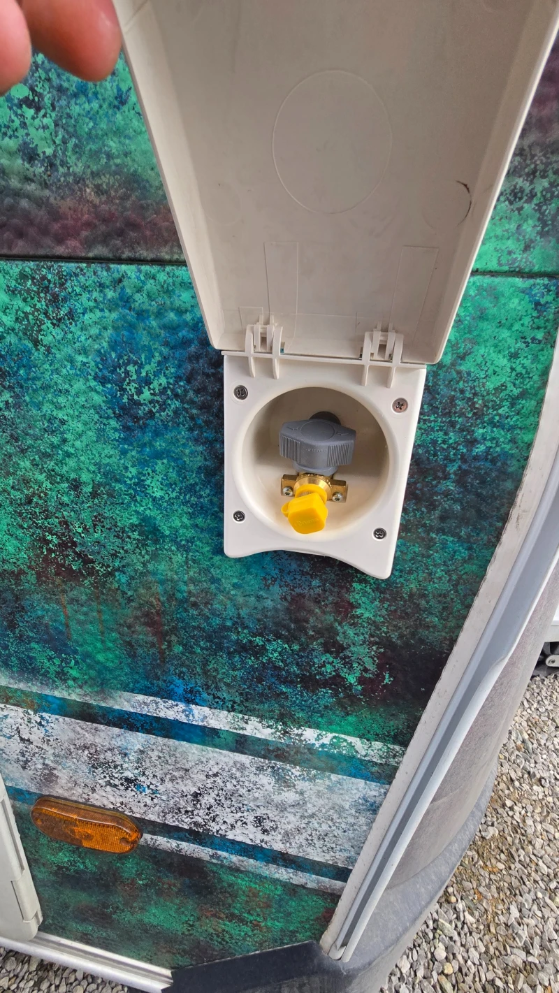 Каравана Weinsberg CaraTwo 450FU Мувър, Солар, Форселт и др, снимка 11 - Каравани и кемпери - 52867469