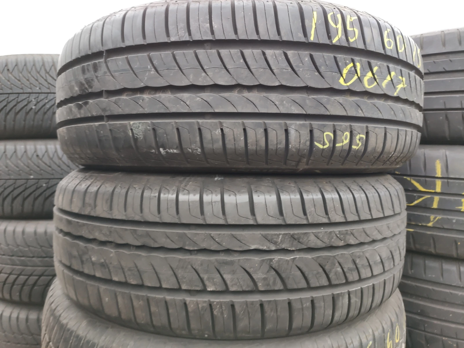 Гуми Летни 195/60R15, снимка 3 - Гуми и джанти - 54059987