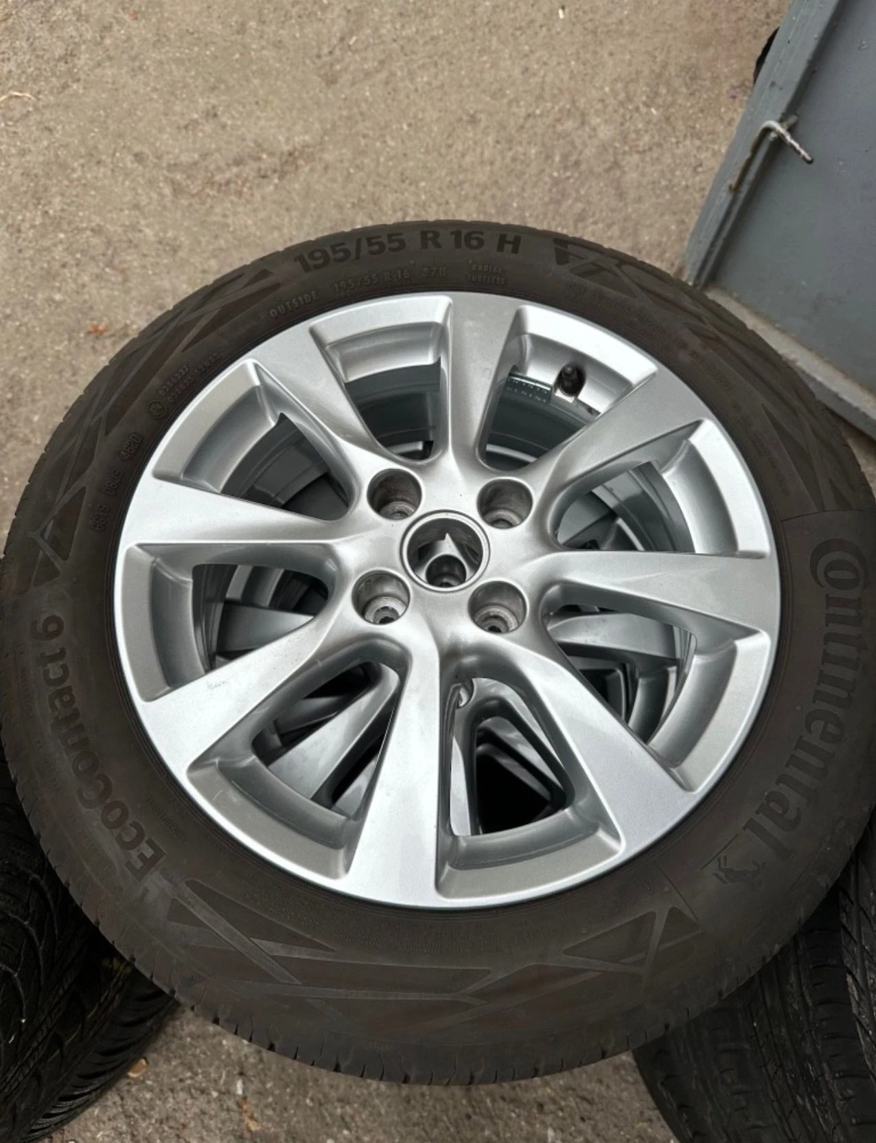 Гуми с джанти Continental 195/55R16
