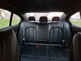 BMW 330 xDrive Plug-In Hybrid 2023 | 288 hp | 4x4 | US, снимка 16