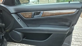 Mercedes-Benz C 220, снимка 14