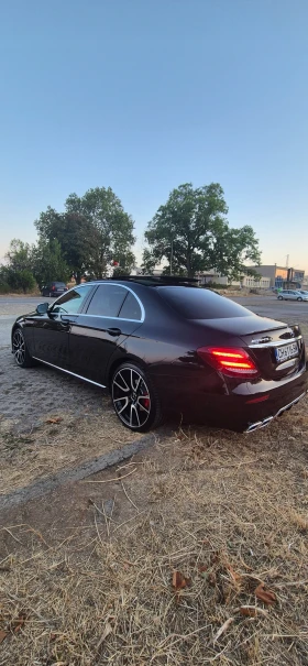 Mercedes-Benz E 220 AMG OPTIC - изображение 1