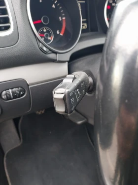 Обява за продажба на VW Golf 2.0 TDI 4x4  ~13 000 лв. - изображение 11 | Auto.bg Обява за продажба на VW Golf 2.0 TDI 4x4  ~13 000 лв. - изображение 11