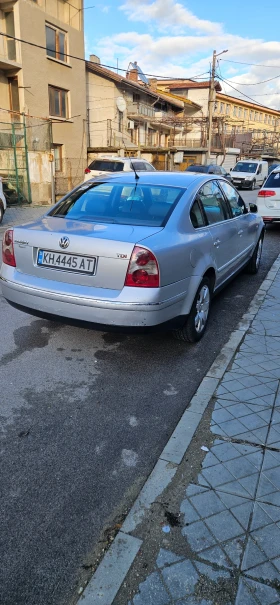 VW Passat - 2250 € / 4400.62 лв. - 74984374 4