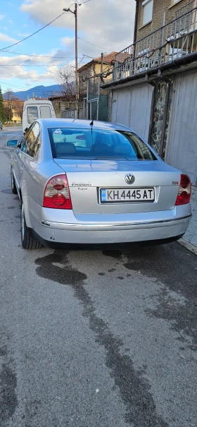 VW Passat - 2250 € / 4400.62 лв. - 74984374 3
