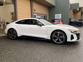 Audi E-Tron GT * quattro * PANO* KEYLESS* ПОДГРЕВ* , снимка 3 - Автомобили и джипове - 53689324