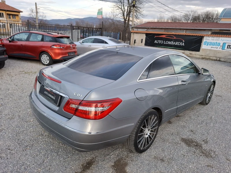 Mercedes-Benz E 220, снимка 9 - Автомобили и джипове - 52924303