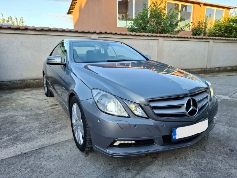 Mercedes-Benz E 220, снимка 3 - Автомобили и джипове - 50988766