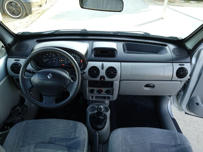 Renault Kangoo 1.2 i, снимка 12 - Автомобили и джипове - 44898596