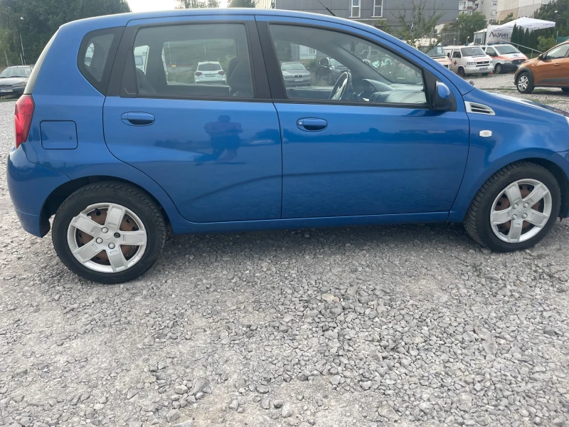 Chevrolet Aveo 1, 4 avtomat, снимка 8 - Автомобили и джипове - 47043477