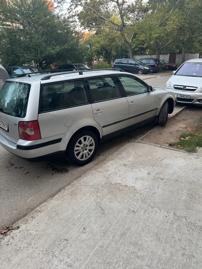 VW Passat, снимка 4 - Автомобили и джипове - 47541883