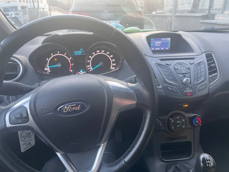 Ford Fiesta, снимка 6 - Автомобили и джипове - 49091335