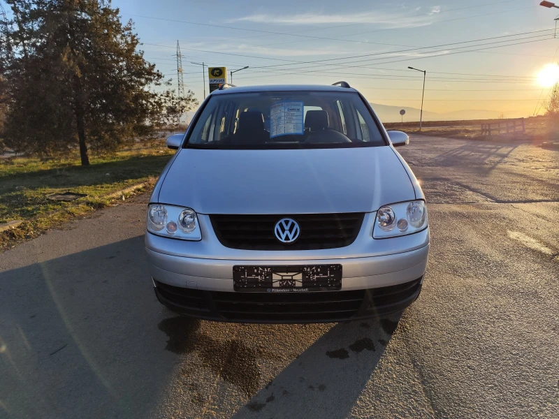 VW Touran 1.6 Бензин 101кс, снимка 8 - Автомобили и джипове - 49398818