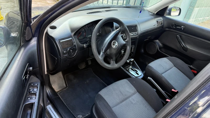 VW Golf 1.9TDI, снимка 8 - Автомобили и джипове - 51456039