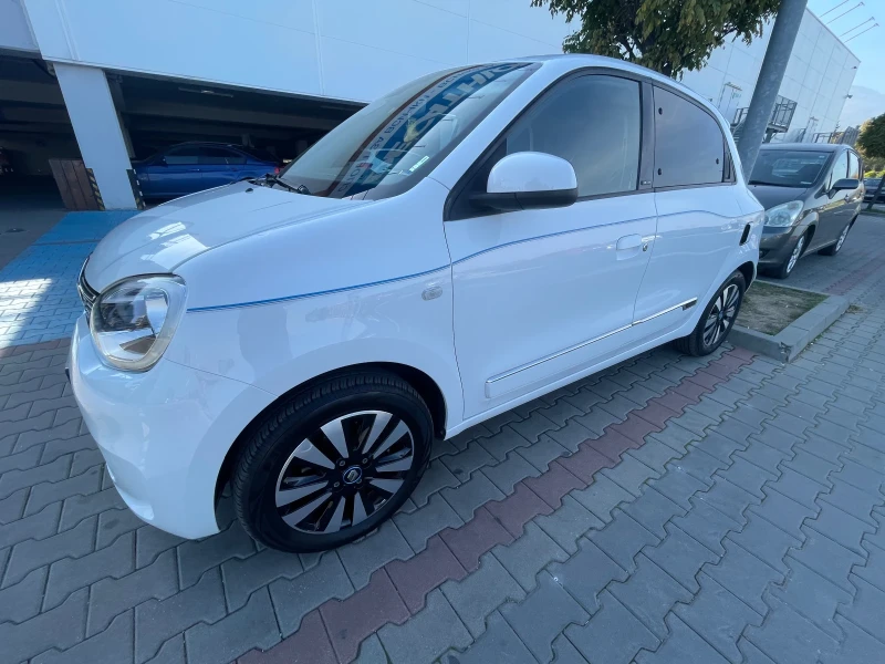 Renault Twingo, снимка 2 - Автомобили и джипове - 49496811