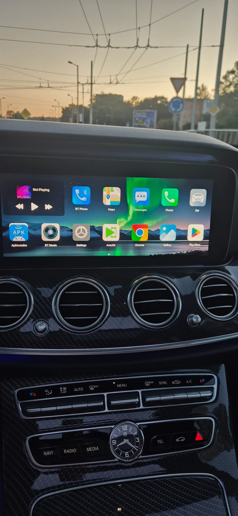 Mercedes-Benz E 220 AMG OPTIC, снимка 8 - Автомобили и джипове - 52449992