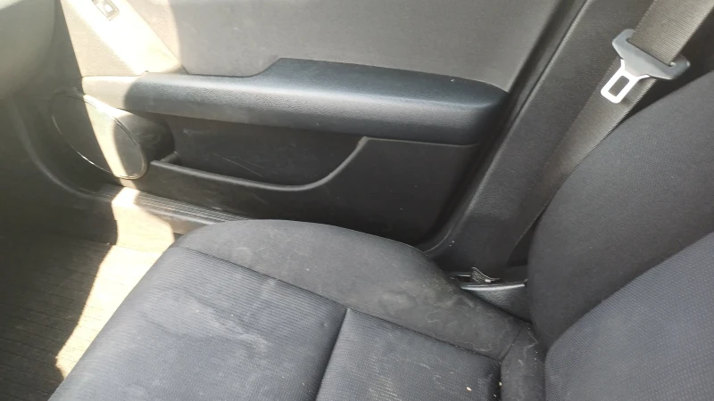 Mercedes-Benz C 220, снимка 7 - Автомобили и джипове - 51653249