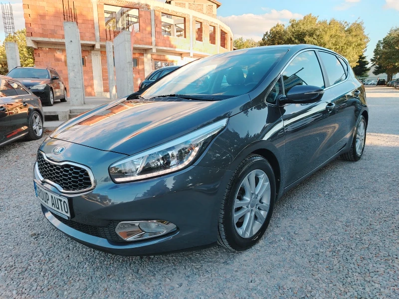 Kia Ceed 1.4CRDI-90к.с/НАВИГАЦИЯ/КАМЕРА/КОЖА/ПАНОРАМА!!! , снимка 3 - Автомобили и джипове - 51705192