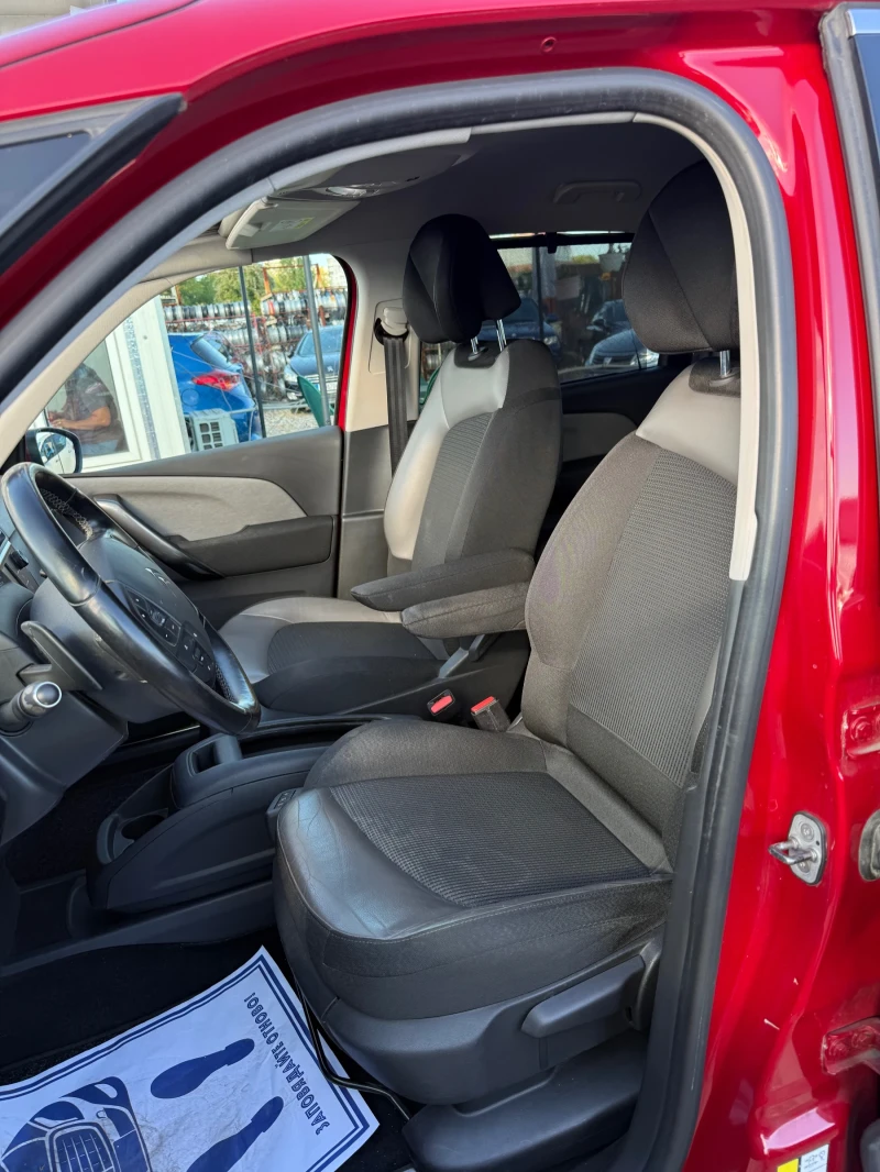 Citroen C4 Picasso 2.0HDI Швейцария, снимка 9 - Автомобили и джипове - 51805082