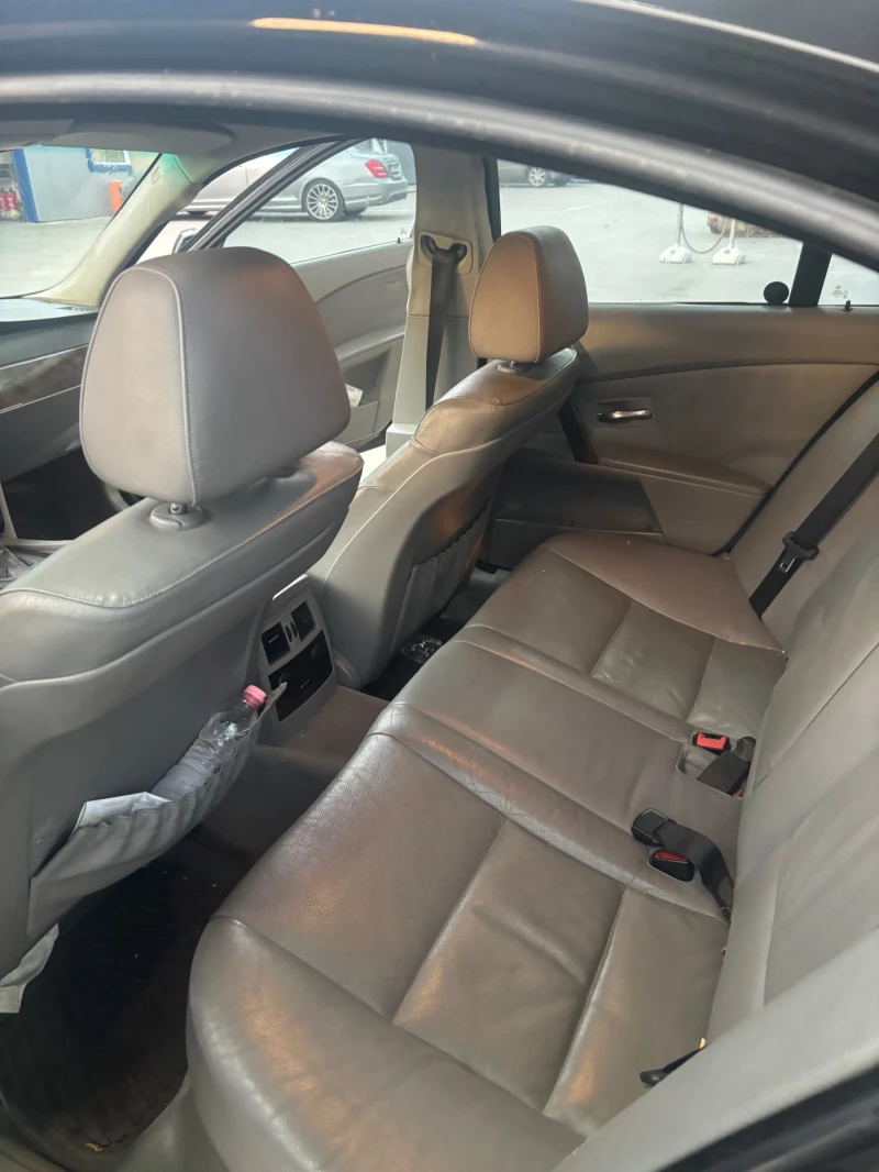 BMW 530, снимка 12 - Автомобили и джипове - 52493319