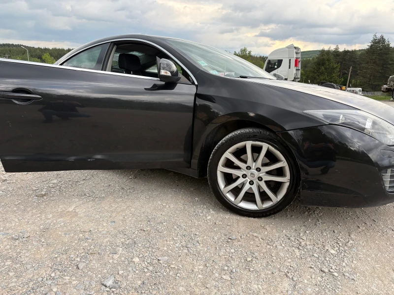 Renault Laguna Coupe Нов внос, снимка 4 - Автомобили и джипове - 52612206