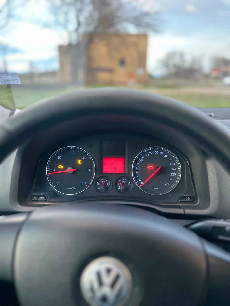 VW Golf 2.0 TDI - 4 MOTION , снимка 14 - Автомобили и джипове - 52976154