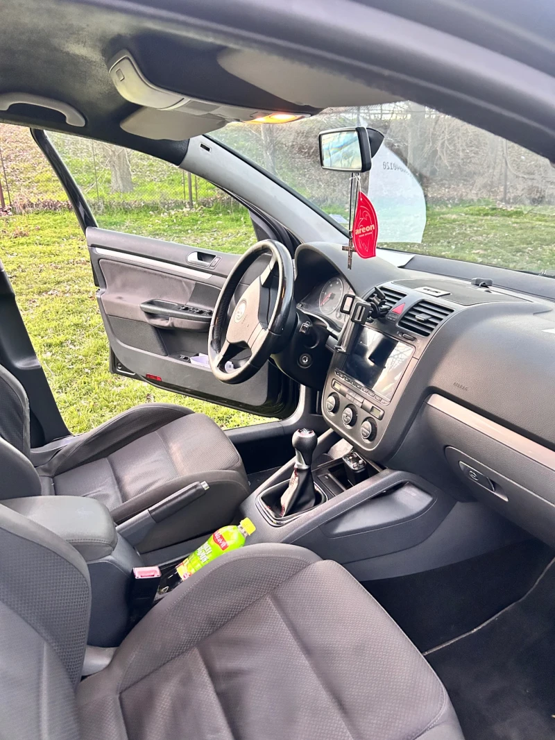 VW Golf 2.0 TDI - 4 MOTION , снимка 9 - Автомобили и джипове - 52976154